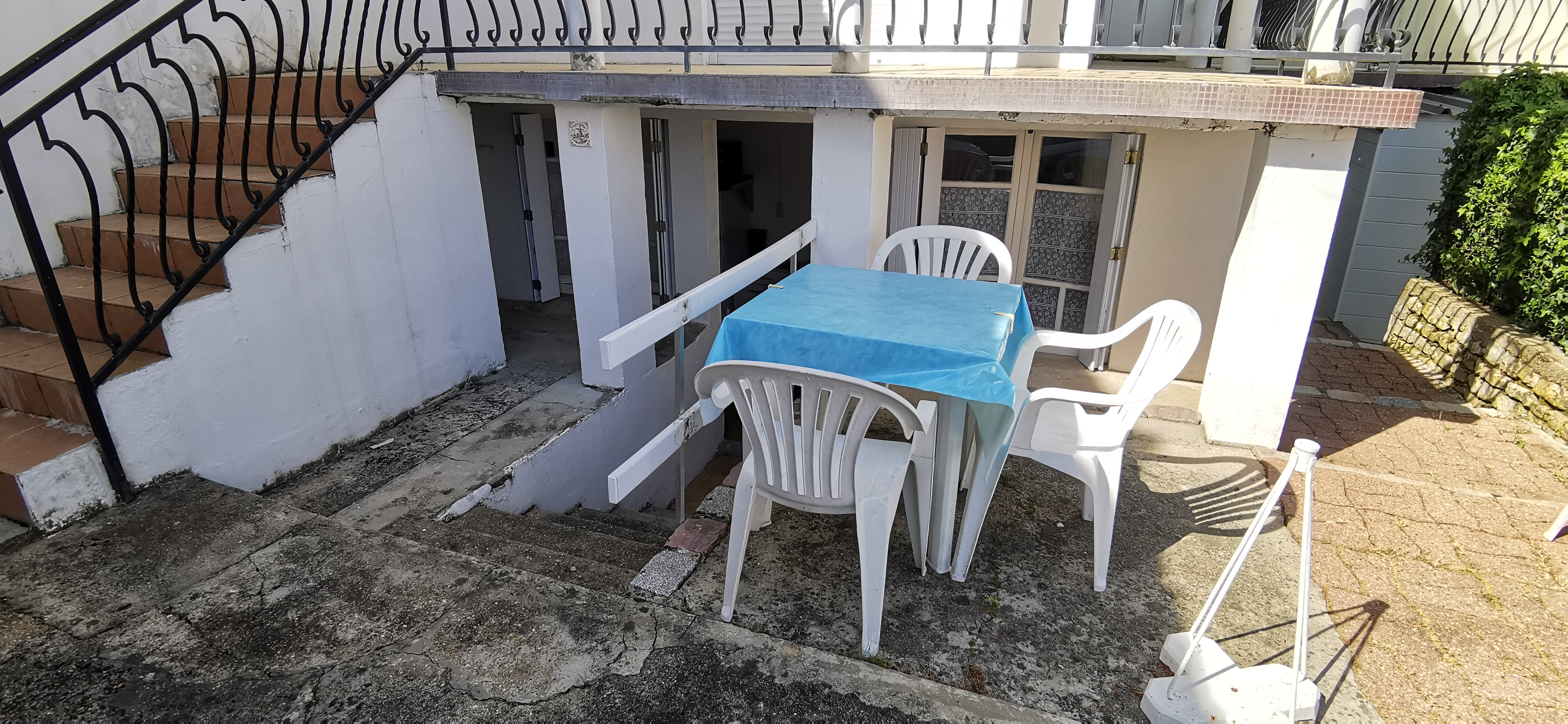 Appartement de vacances en demi-sous-sol d'une maison pour 2/3 personnes à La Tranche sur Mer